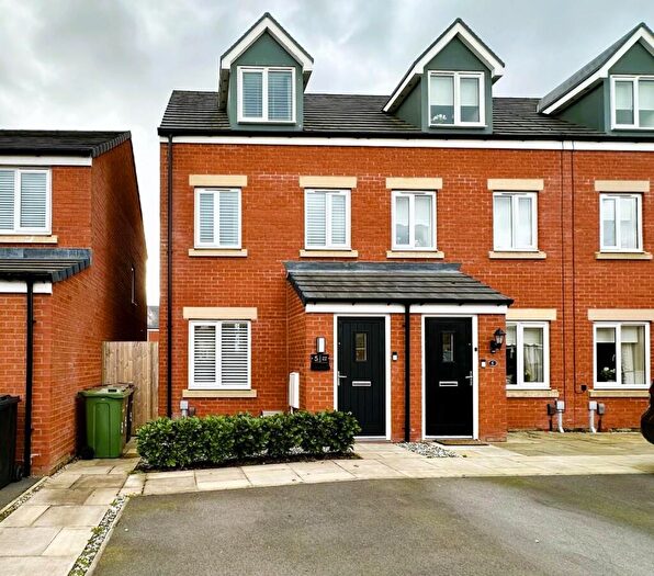 3 Bedroom Town House For Sale In Linnet Road, Maghull, Liverpool, L31