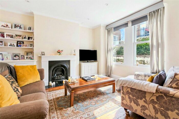 1 Bedroom Terraced House To Rent In Munster Road, Fulham, SW6