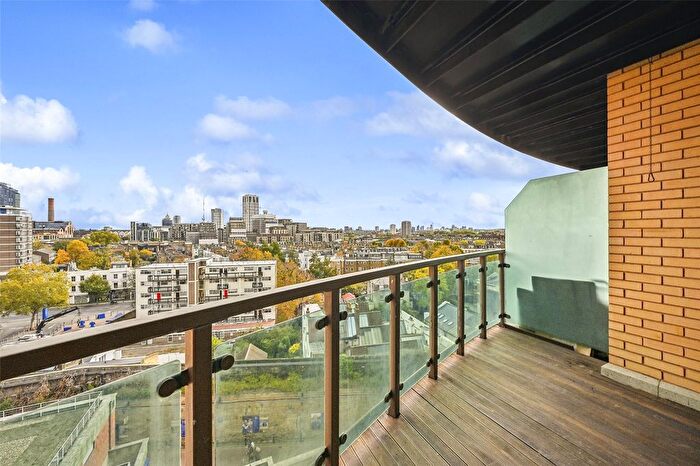 1 Bedroom Flat To Rent In Village Court, Chelsea Village, SW6