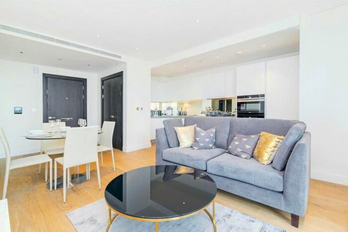 1 Bedroom Flat To Rent In Cascades Court, Battersea Park, SW11
