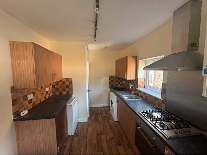 2 Bedroom Flat To Rent In London Road, Dunton Green, Sevenoaks, TN13