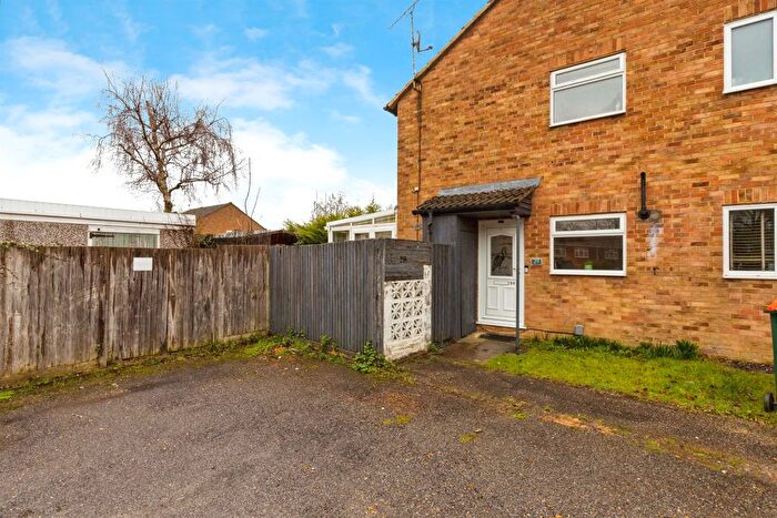 1 Bedroom End Of Terrace House For Sale In Buchans Lawn, Crawley, RH11