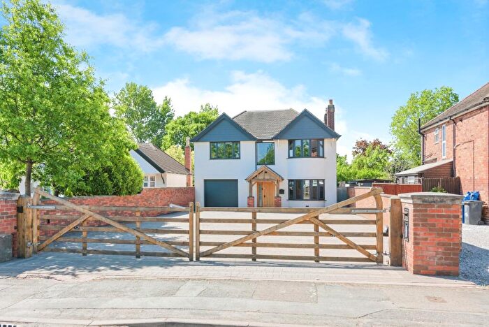 5 Bedroom Detached House For Sale In Watling Street, Mile Oak, Tamworth, Staffordshire, B78