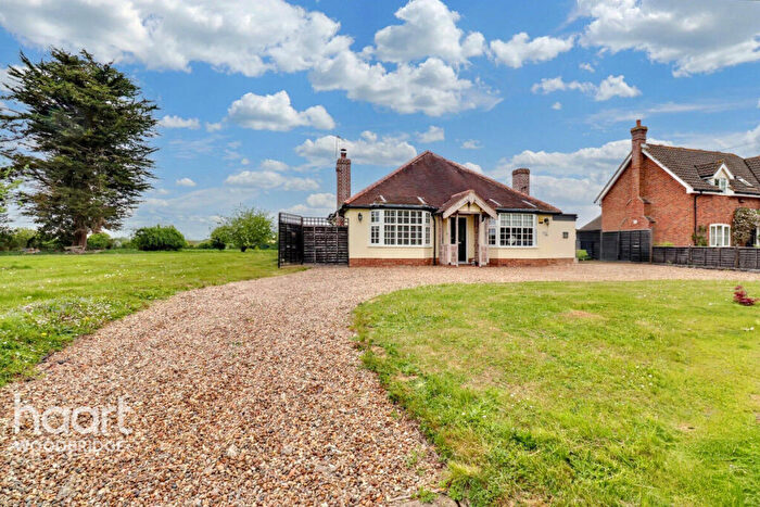 4 Bedroom Bungalow For Sale In Hoxne Road, Eye, IP21