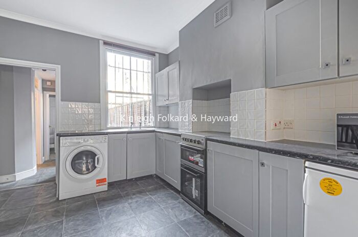 1 Bedroom Flat To Rent In Thorparch Road, Vauxhall, London, SW8