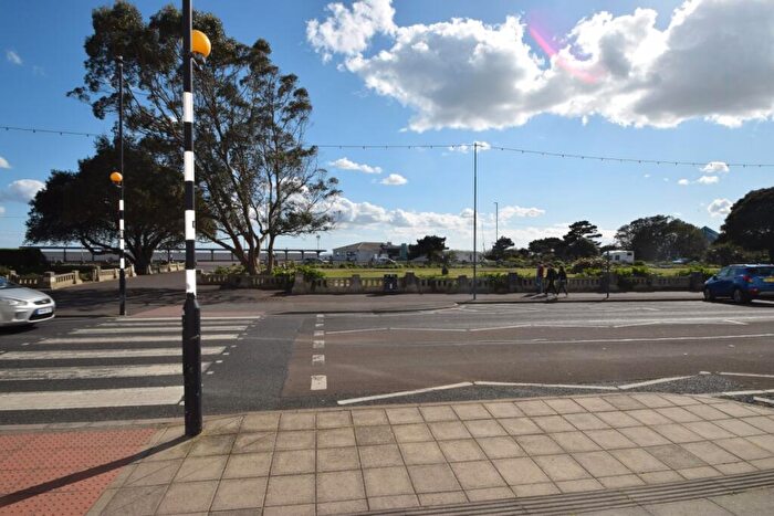 2 Bedroom Apartment To Rent In South Parade, Southsea, Hampshire, PO5