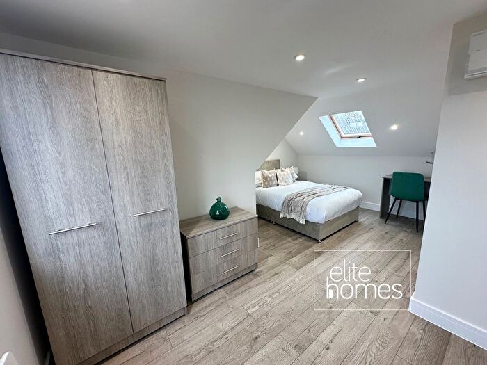 Studio To Rent In Oakmere Avenue, Potters Bar, EN6