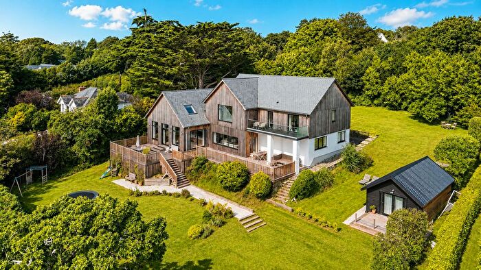 7 Bedroom Detached House For Sale In Silver Hill, Perranwell Station, TR3