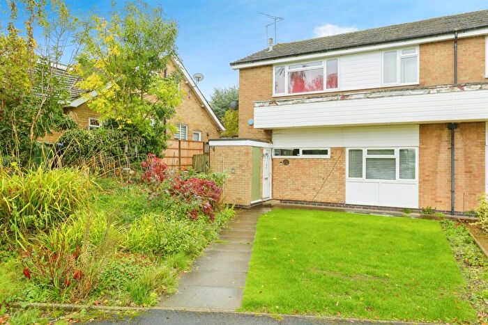2 Bedroom Apartment For Sale In Stonehill Drive, Great Glen, Leicester, LE8
