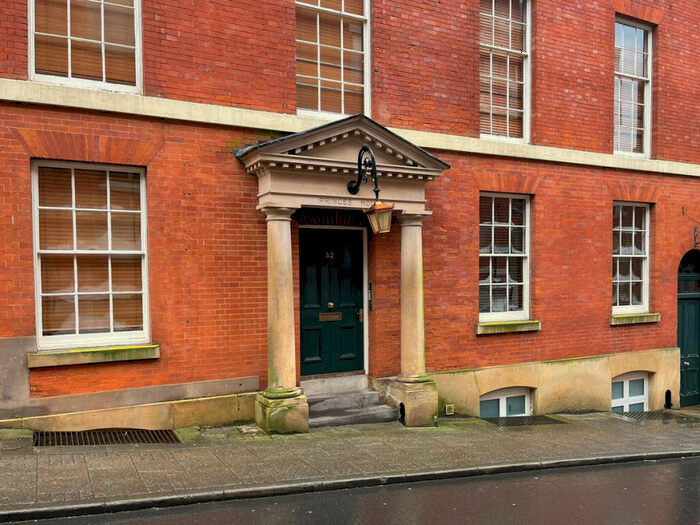 2 Bedroom Apartment To Rent In Park Row, Nottingham, NG1