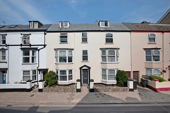 1 Bedroom Flat To Rent In Northumberland Place, Teignmouth, TQ14
