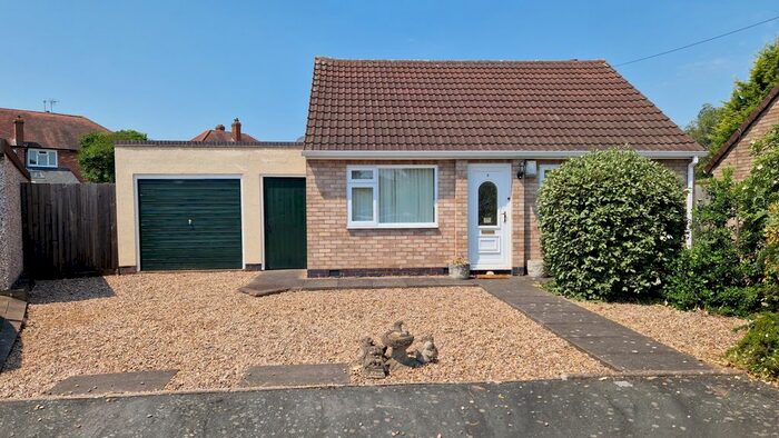2 Bedroom Bungalow To Rent In Hazel Close, Birstall, LE4