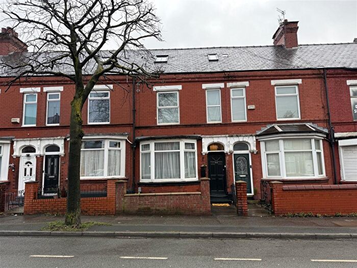 3 Bedroom Terraced House For Sale In Henrietta Street, Ashton-Under-Lyne, OL6