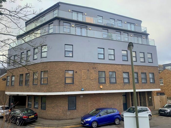 1 Bedroom Flat To Rent In - Station Road, - Station Road, Ashford, Surrey, TW15