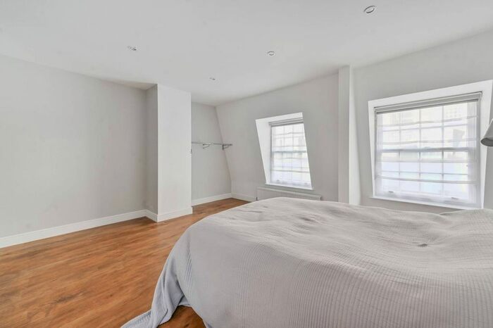 5 Bedroom Property To Rent In Eaton Mews North, Belgravia, London, SW1X