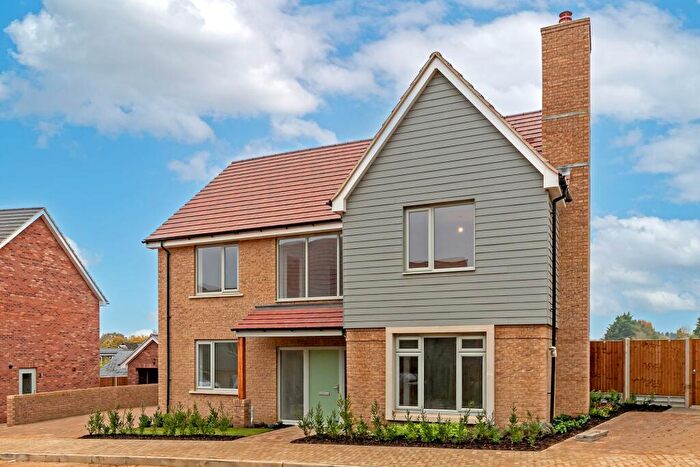 4 Bedroom Detached House For Sale In 'Greensands Place', Chequer Tree Way, MauLden, MK45