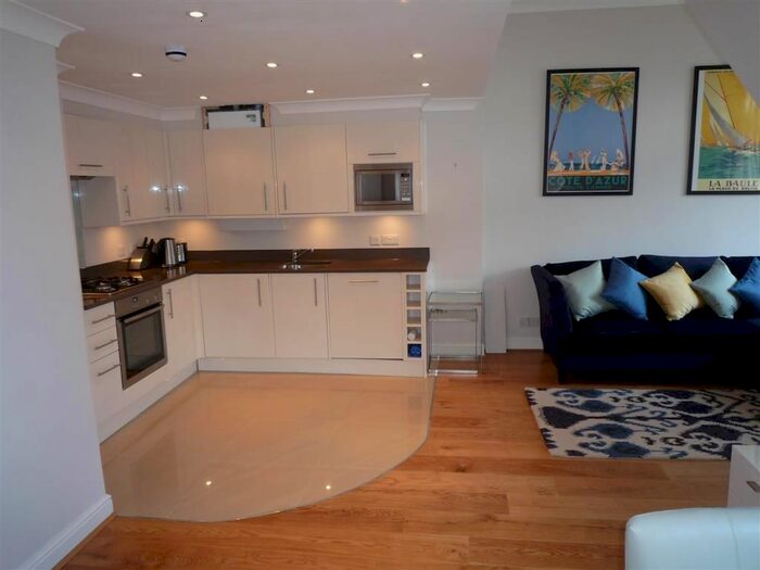 2 Bedroom Flat To Rent In Great Smith Street, Westminster, SW1P