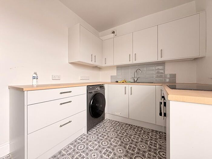 1 Bedroom Apartment To Rent In A Bridge Street, DE56