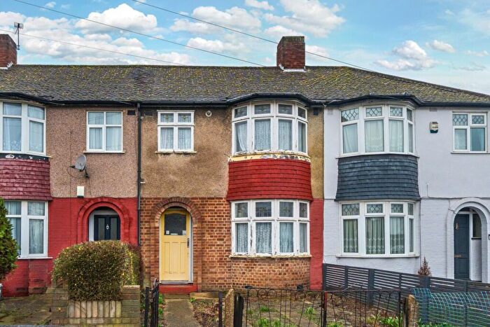 3 Bedroom Terraced House For Sale In Cameron Road, London, SE6