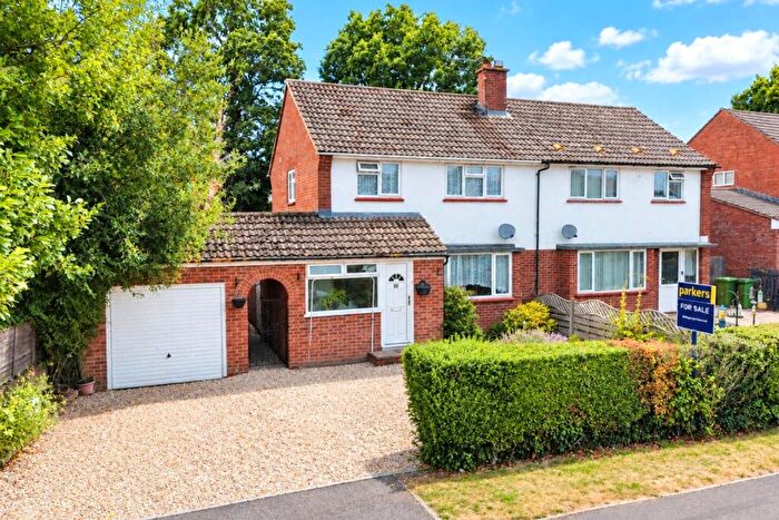 3 Bedroom Semi-Detached House For Sale In Millers Road, Tadley, Hampshire, RG26