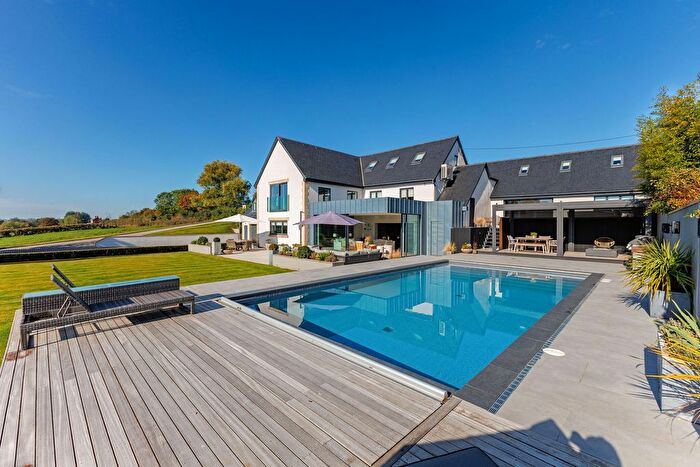 5 Bedroom Detached House For Sale In Trowbridge Road, Seend, SN12