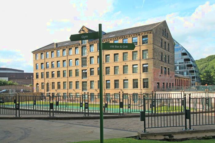 2 Bedroom Flat For Sale In Victoria Mills, Salts Mill Road, Bradford, BD17