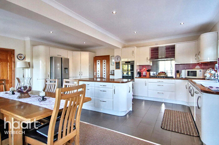 4 Bedroom Detached House For Sale In Walton Road, Wisbech, PE14