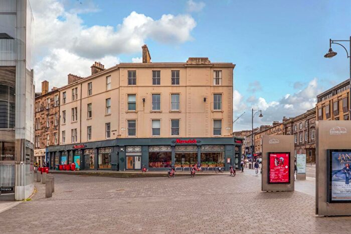 3 Bedroom Apartment For Sale In Lothian Road, Edinburgh, EH3
