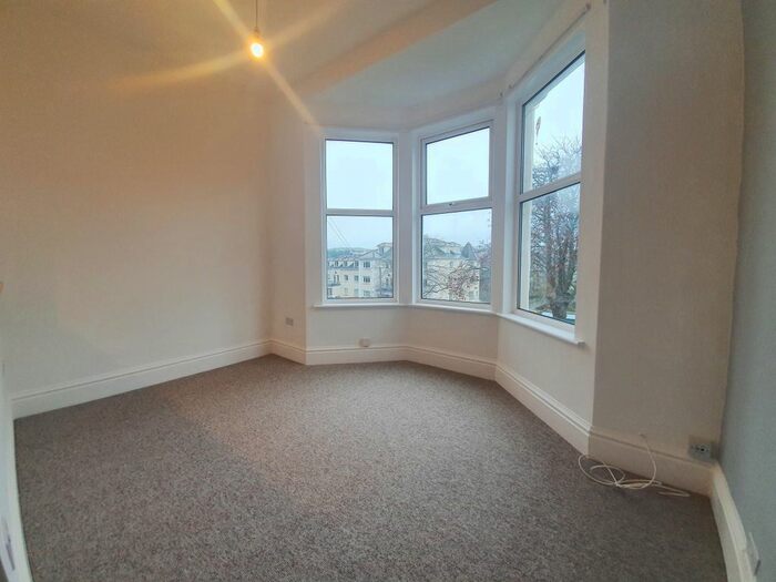 2 Bedroom Flat To Rent In Keysfield Road, Paignton, TQ4