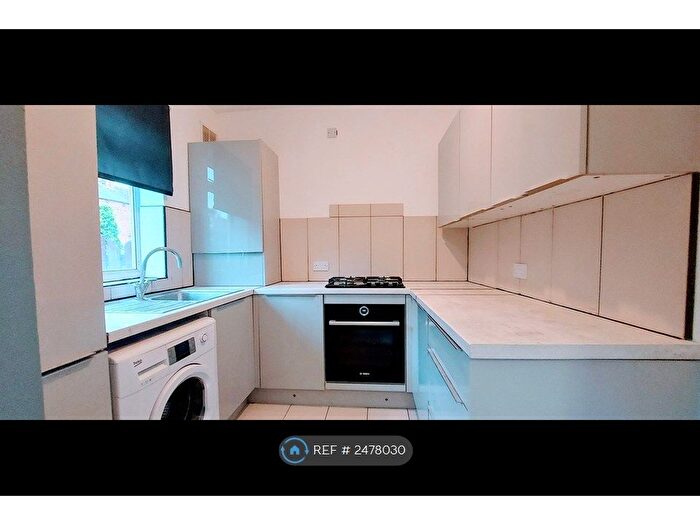 3 Bedroom End Of Terrace House To Rent In Belmont Street, Mexborough, S64