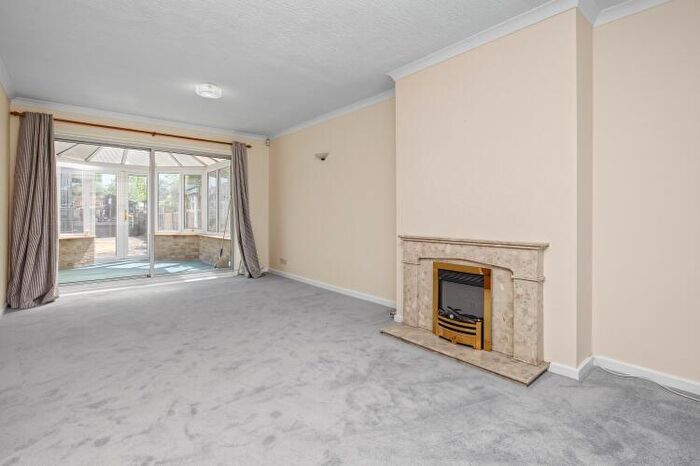 3 Bedroom Detached House To Rent In Slade Road, Didcot, OX11