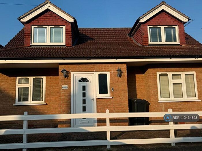 2 Bedroom Detached House To Rent In Mildmay Road, Romford, RM7