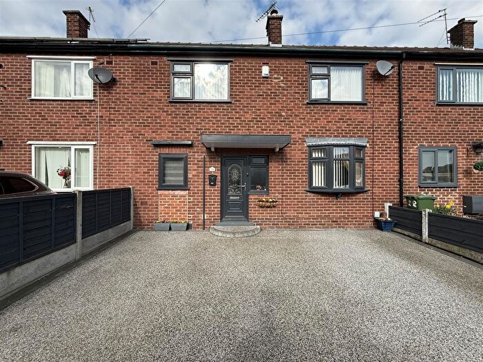 3 Bedroom Terraced House For Sale In Linden Road, Denton, Manchester, M34