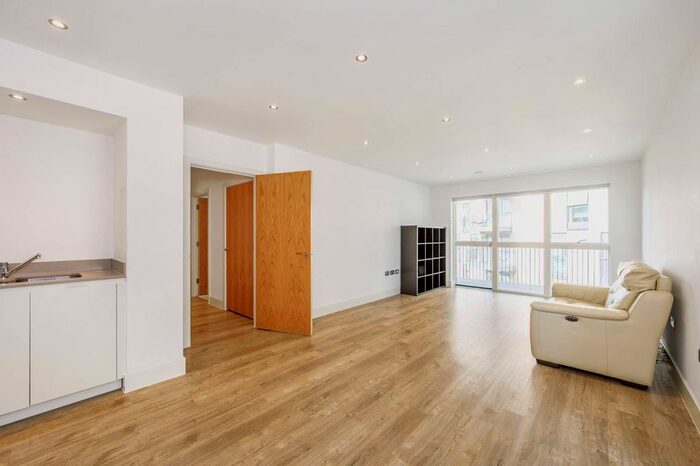 2 Bedroom Flat To Rent In Lyon Road, Harrow, HA1