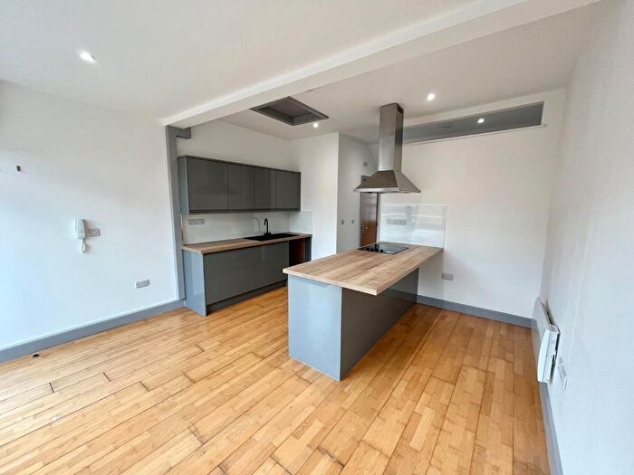 1 Bedroom Flat To Rent In Lendal, York, North Yorkshire, YO1