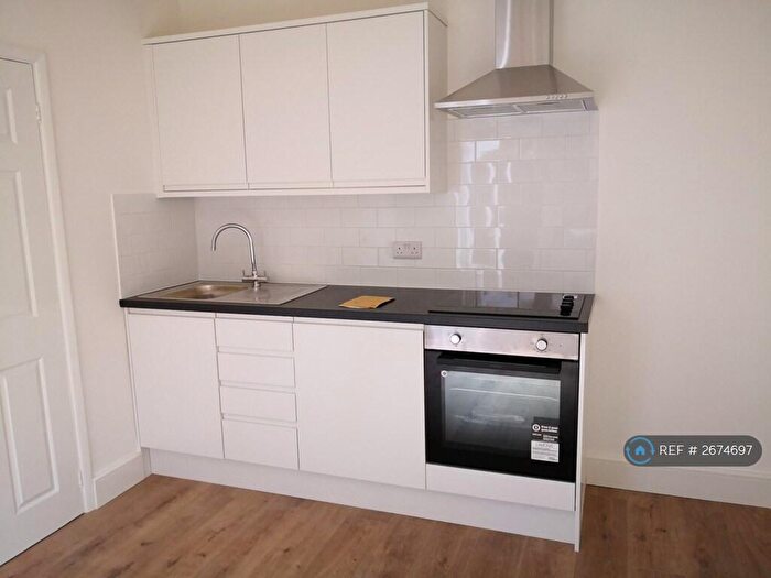 1 Bedroom Flat To Rent In York Road, Guildford, GU1