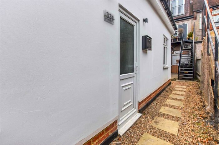 2 Bedroom Apartment To Rent In Cranleigh Close, South Croydon, CR2