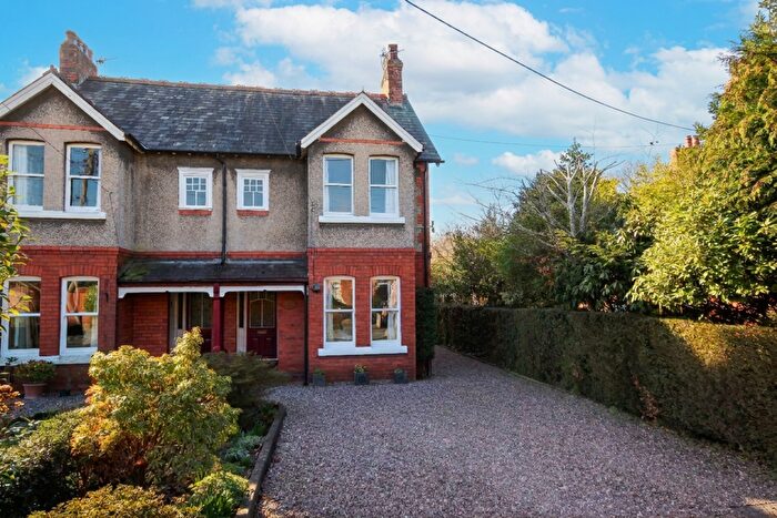 4 Bedroom Semi-Detached House For Sale In West Road, Weaverham, CW8