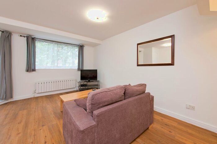 Studio To Rent In Sherborne Court, - Cromwell Road, Earls Court, London, SW5