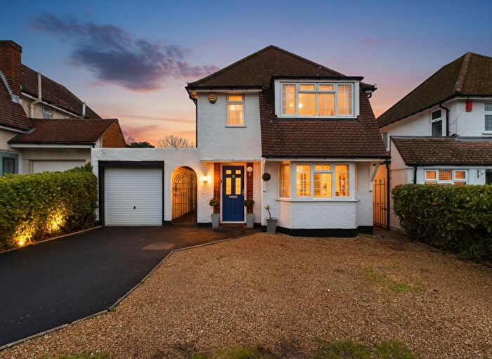 3 Bedroom House For Sale In Ashford Road, Iver, SL0