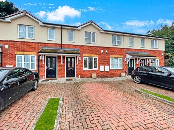 2 Bedroom Terraced House To Rent In Trinity Close, Luton, Bedfordshire, LU3