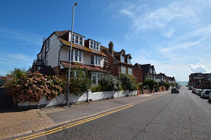 2 Bedroom Flat To Rent In Jameson Road, Bexhill-On-Sea, TN40