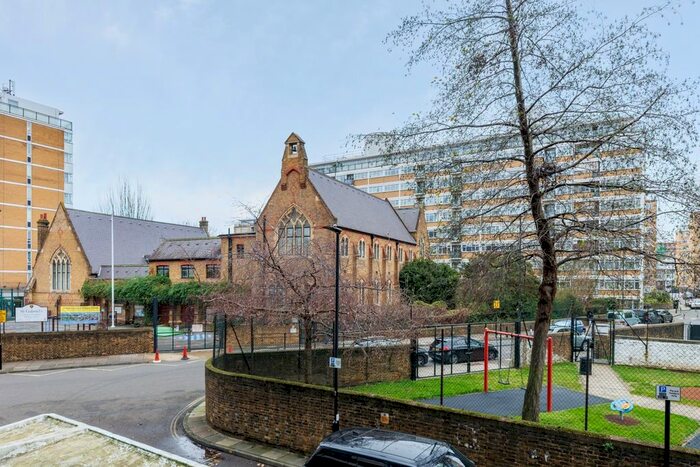 2 Bedroom Flat To Rent In Ripley House, Churchill Gardens, London, SW1V