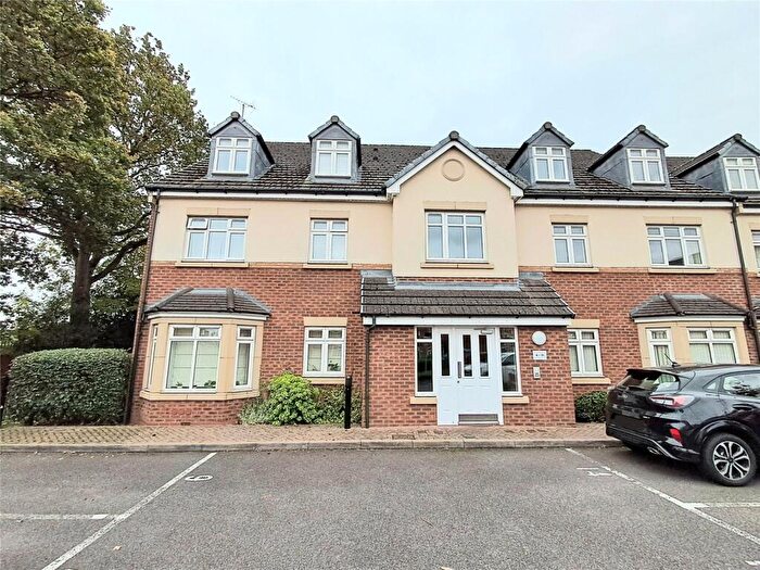 2 Bedroom Flat For Sale In Hailwood Drive, Great Barr, Birmingham, B43