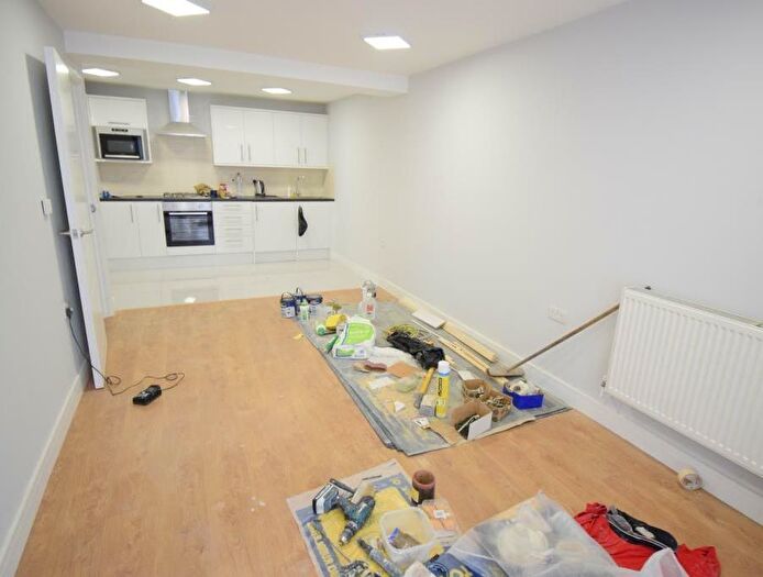 1 Bedroom Flat To Rent In Green Lanes, London, N16