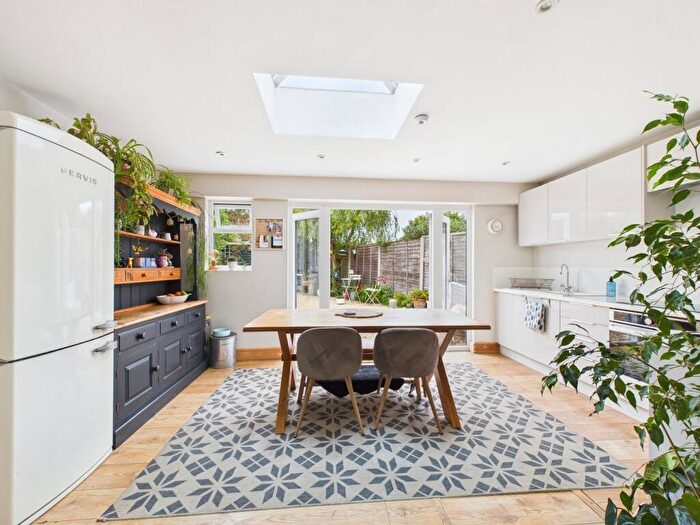 3 Bedroom Semi-Detached Bungalow For Sale In Northwood Road, Broadstairs, CT10