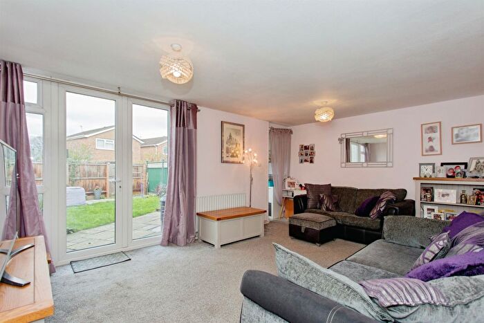 3 Bedroom Terraced House For Sale In Wakelin Avenue, Sawston, Cambridge, CB22