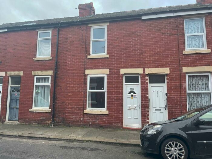 2 Bedroom House To Rent In Laburnum Street, Blackpool, Blackpool, FY3