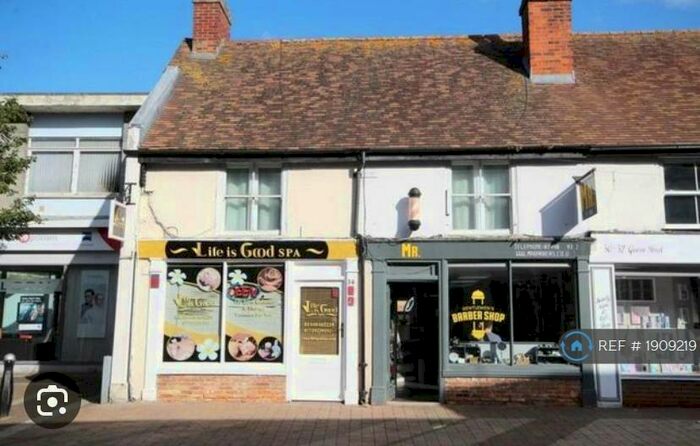 2 Bedroom Flat To Rent In Queen Street, Haverhill, CB9