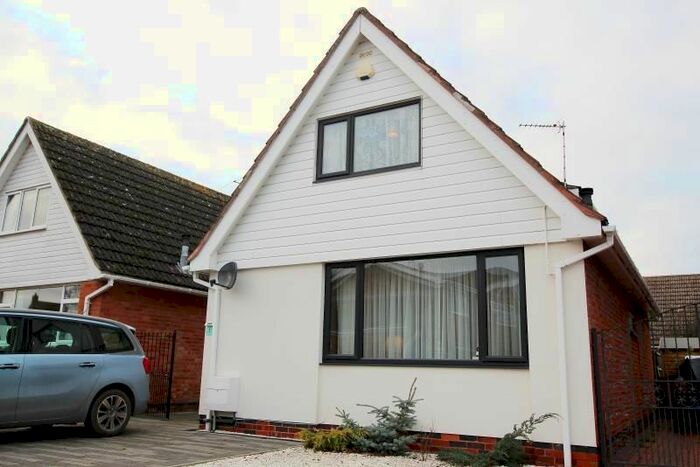 2 Bedroom Chalet To Rent In Cox Drive, Bottesford, Nottingham, Nottinghamshire NG13